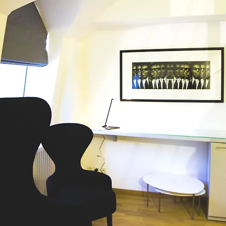 Cab Ap'art Apart-hotel 4*